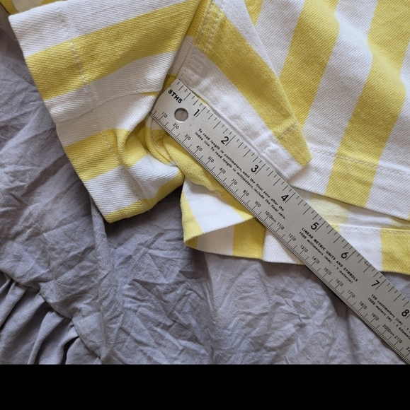 GAP womens size 12 tall, High Rise Yellow stripe short - Picture 11 of 11
